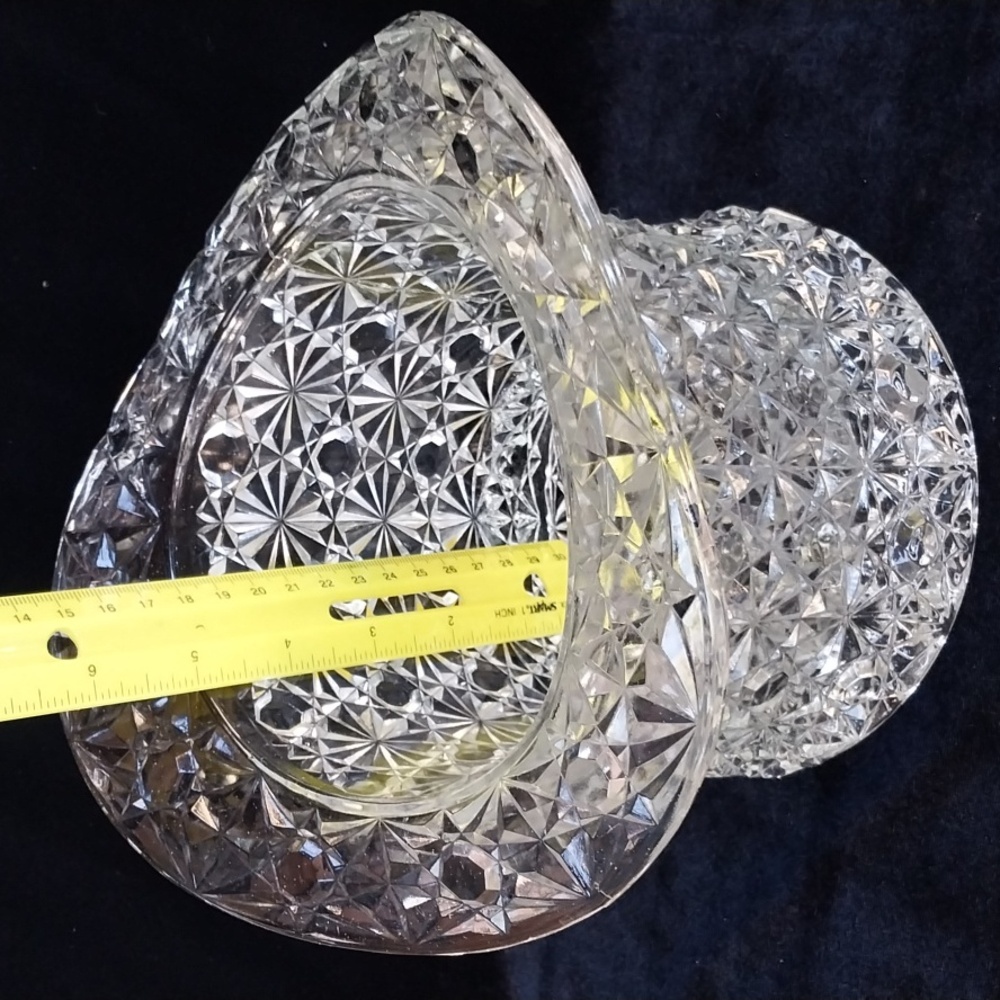 Huge Vintage Fenton glass top hat Button & Daisies Good Condition-One Chip Noted